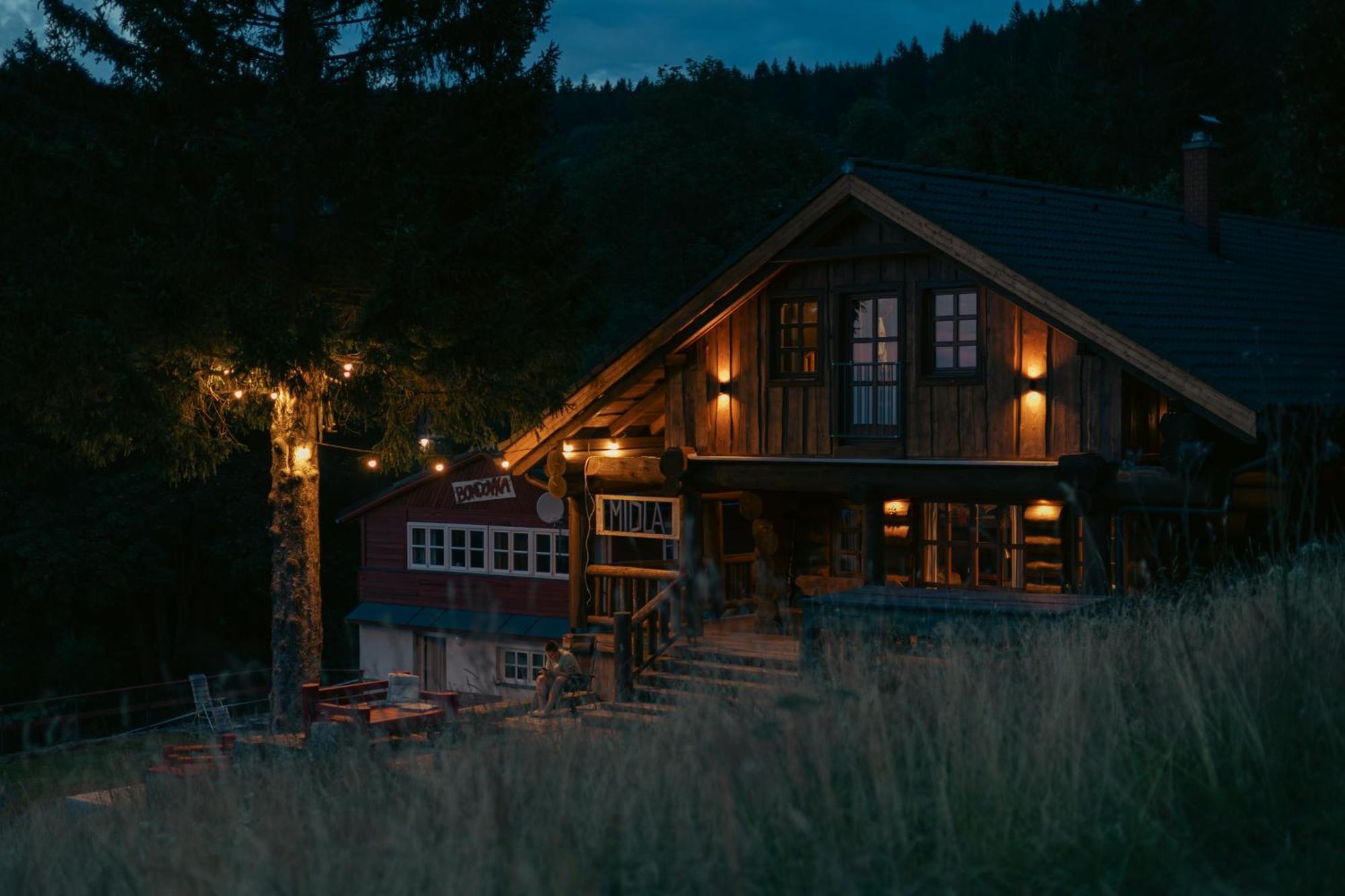 Lodge Srub Midla *