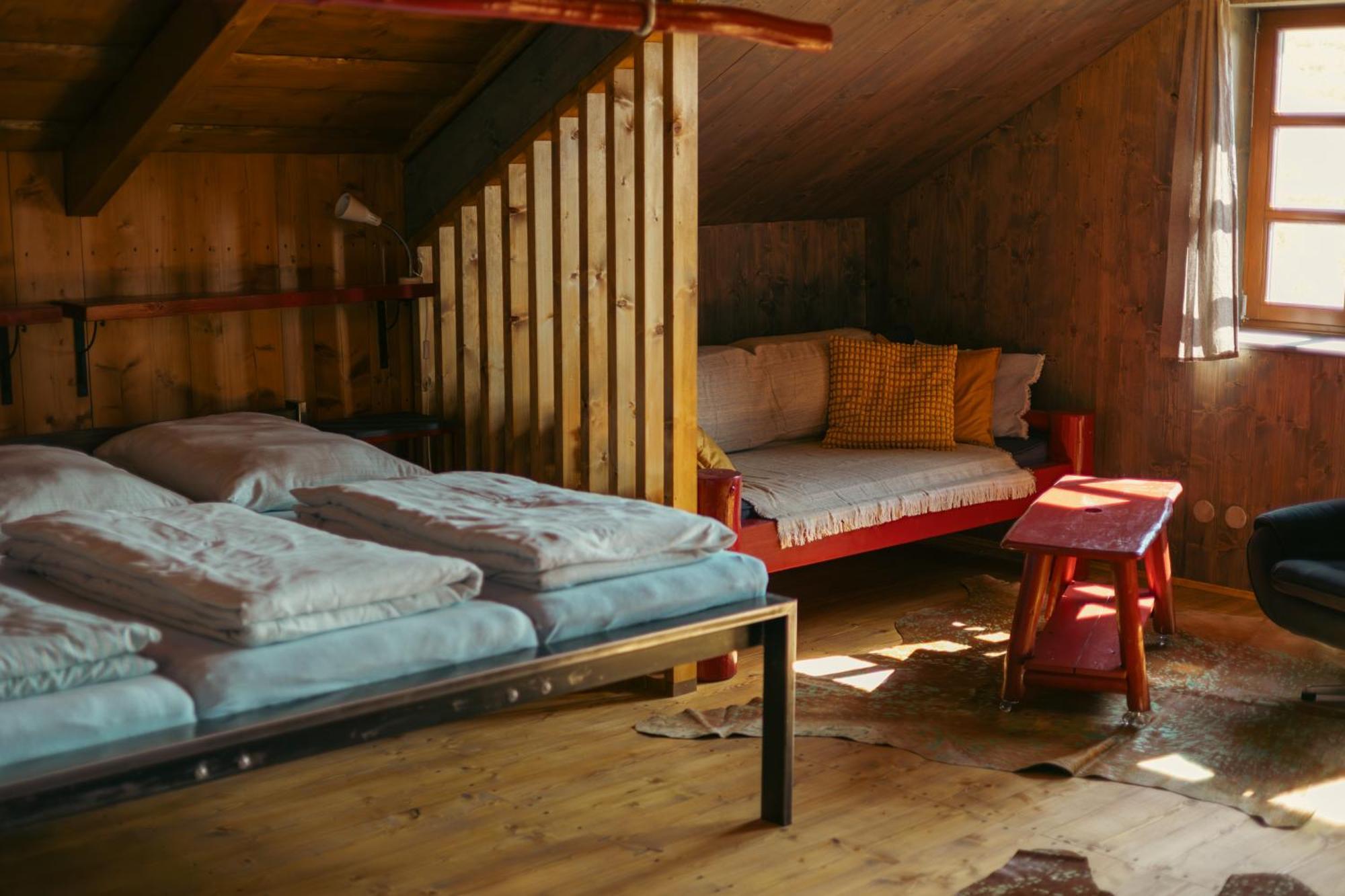 Srub Midla Lodge *